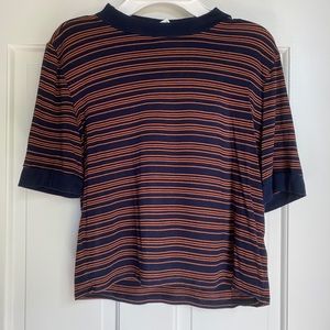 Forever 21 navy and orange cropped short sleeve